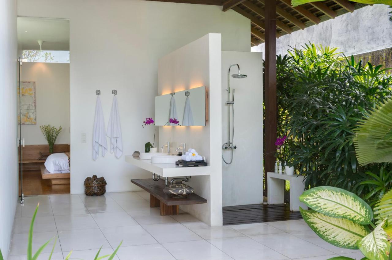 Villa Kavya - 8-Minute Walk From Berawa Beach Canggu Exterior foto