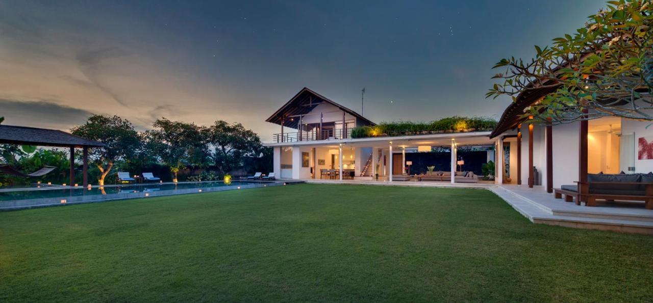 Villa Kavya - 8-Minute Walk From Berawa Beach Canggu Exterior foto